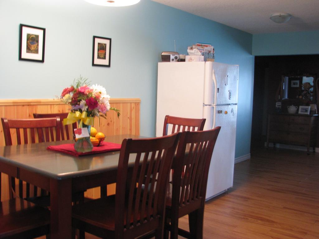 Right Off Da Boat B&B Channel Port aux Basques Bagian luar foto