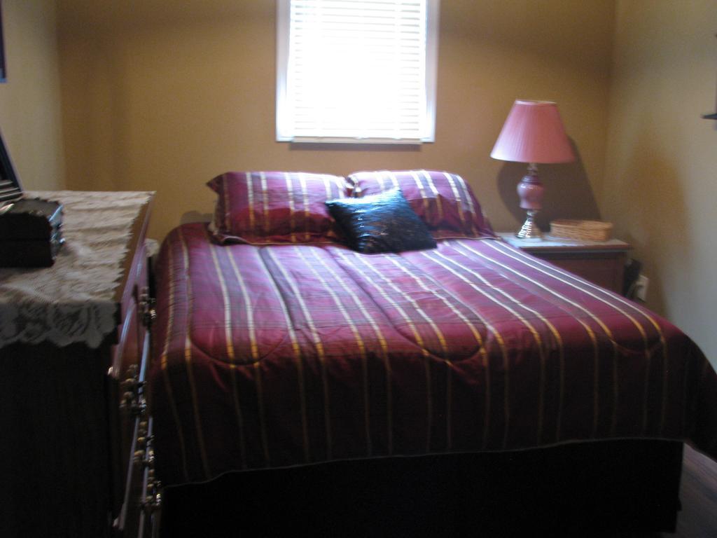 Right Off Da Boat B&B Channel Port aux Basques Ruang foto